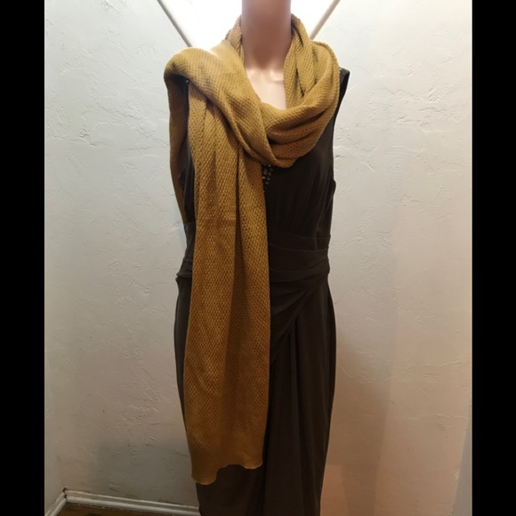 Banana Republic Accessories - BANANA REPUBLIC scarf / wrap